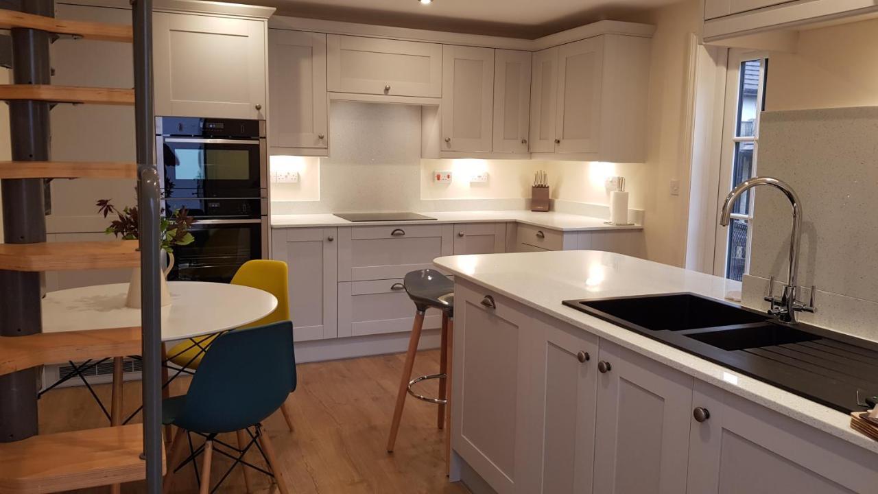 Riverside Lodge Pied A Terre Фордингбридж Екстериор снимка